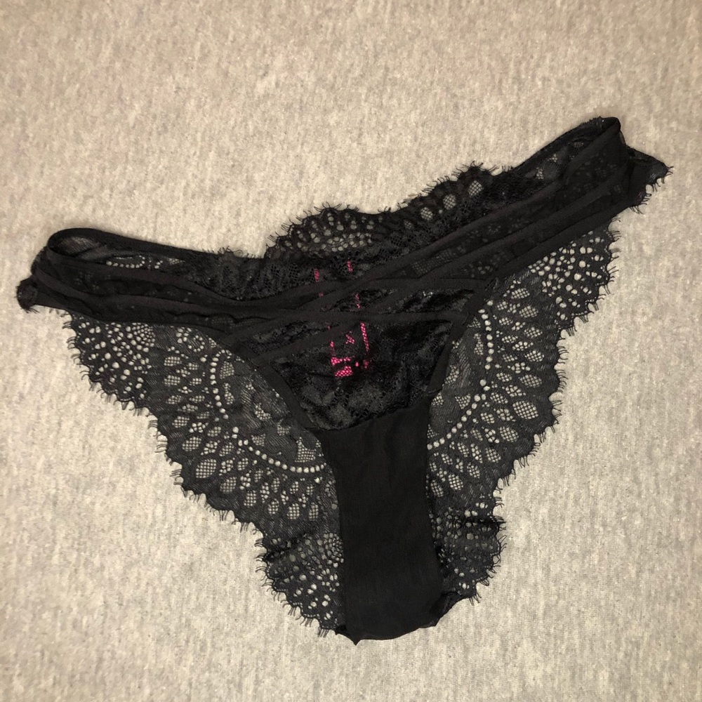 Black Lacy La Senza Underwear